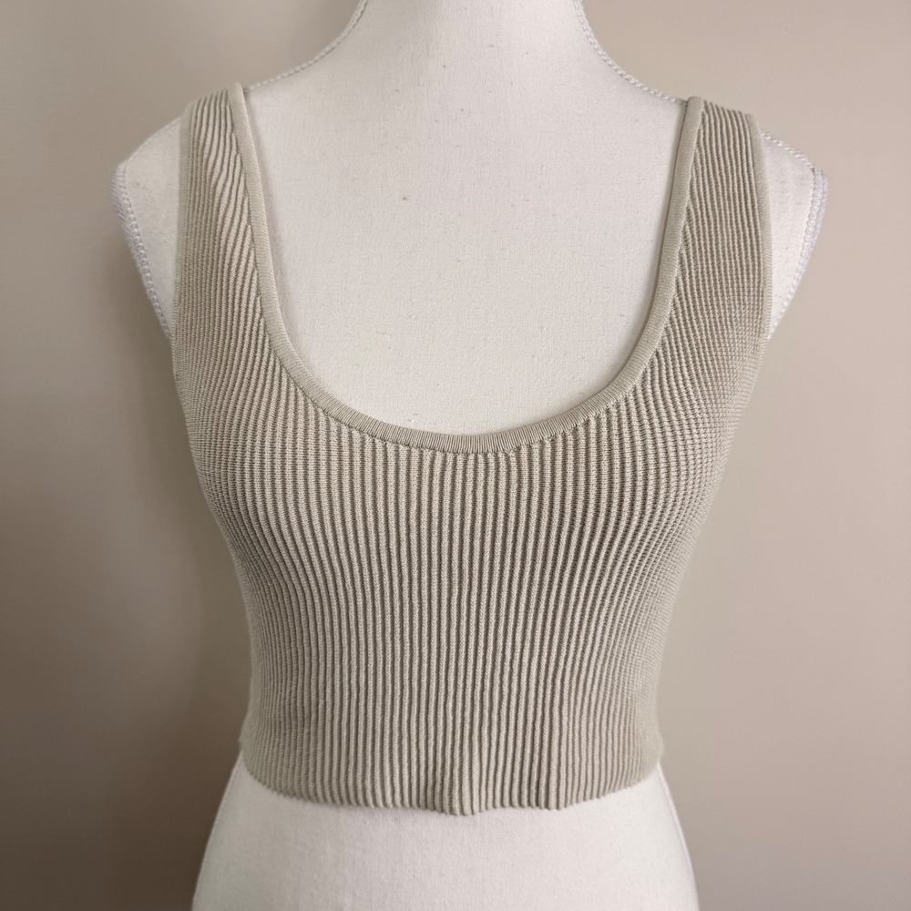 Babaton Sculpt Knit Cropped Tank Beige Ribbed Scoop Neck Sleeveless Top Small